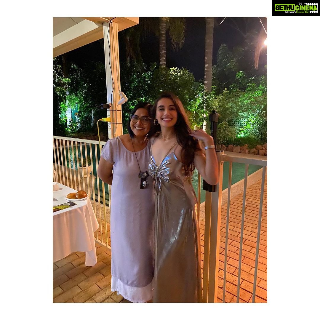 Divyansha Kaushik Instagram - Happy birthday to the most influential person in my life! My super mom, my everything! I love you🌸