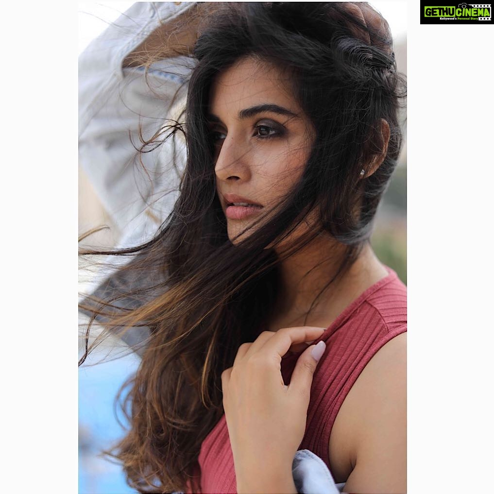 Divyansha Kaushik Instagram - 📸 @shubhammandhyanphotography 🙌