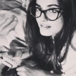 Divyansha Kaushik Instagram - Happy weekend to y’all🎄🌸