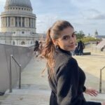 Divyansha Kaushik Instagram – can we guess who wer shooting with? St Paul’s Cathedral