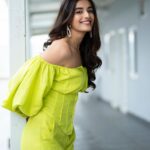 Divyansha Kaushik Instagram – life’s giving me 🍋🍋

styled by @medhabahuguna 
asst stylist @jaishreechhabra 
outfit @aaxa.world 
jewellery @varnikaaroraofficiall 
hair @lawangtamang95 
make up @jasmin.tuteja 
thankyou @sakshilladda @aca_hyd