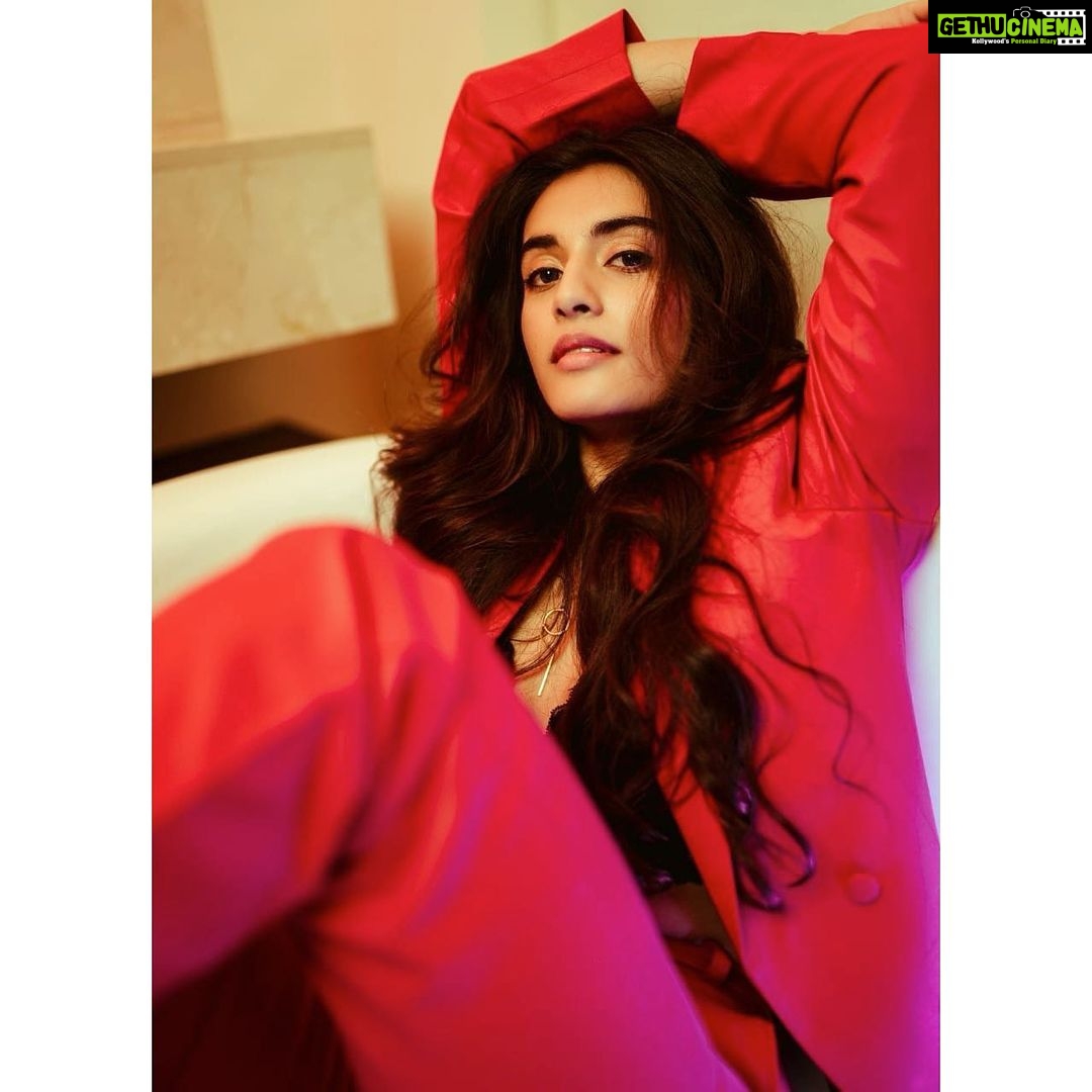 Divyansha Kaushik Instagram - πππ Thankyou @neeraja.kona for putting this look together at such a short notice! Pant suit @hafsathecouture Accessories @hm Asst Stylist @manogna_gollapudi Photographer @adrin_sequeira Hair by @thimmappa180
