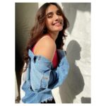 Divyansha Kaushik Instagram – two moodz