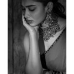 Dushara Vijayan Instagram – Shot by : @sai_munish @loveknotstories 
Outfit @purvi.doshi 
Blouse @savinidii_official 
Jewellery @theamethyststore 
Hairstylist @puii_c_ammy 
Muse Asst @prasanthpowar 
Team @loveknotstories @krishnakumar.__.06 @s_u_r_y_a__a @rishi__offi