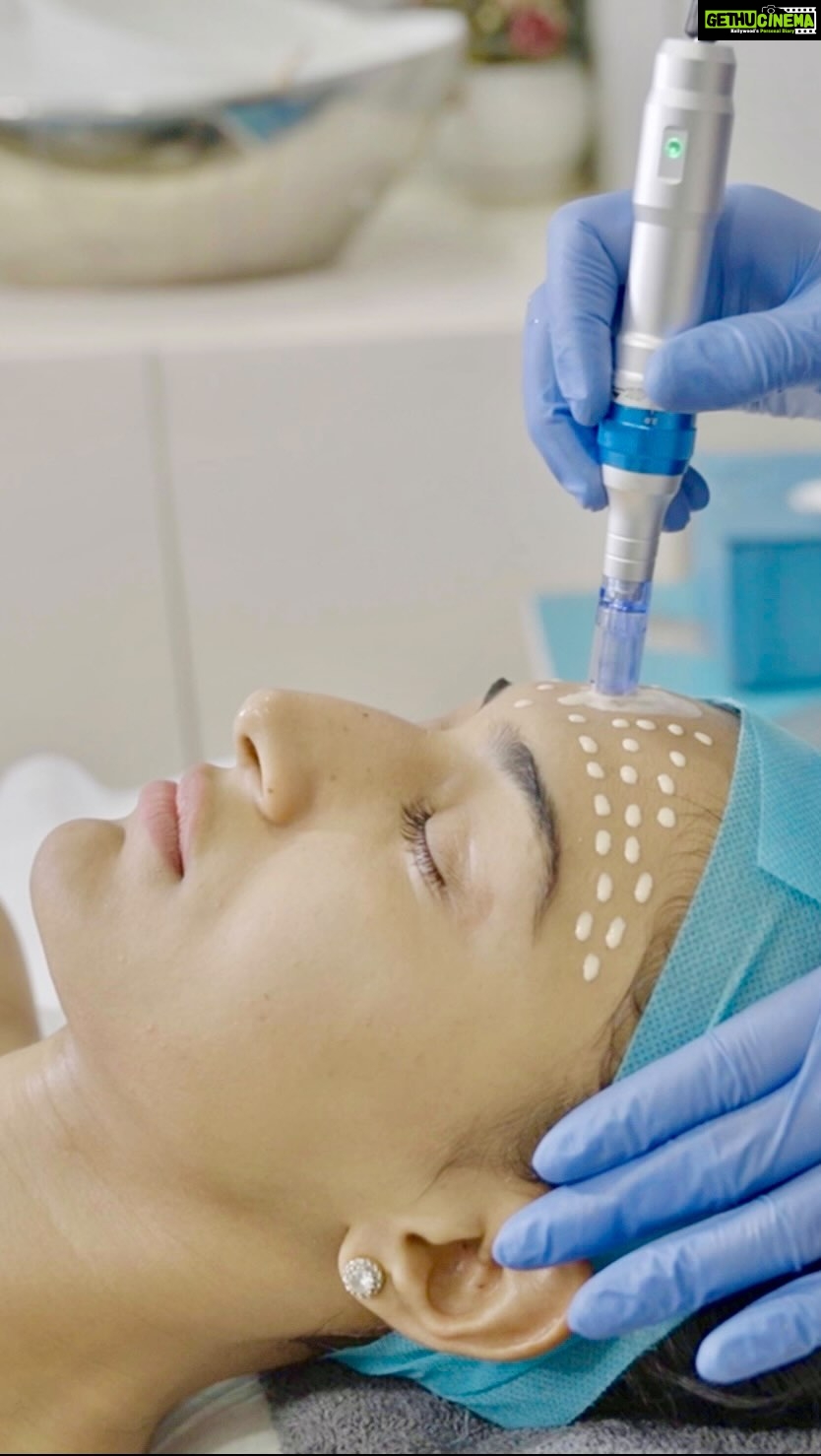Erica Fernandes Instagram - Wanna know more about BB GLOW ? Watch the FULL video on Bb glow facial and get to know in detail about this treatment . The FULL VIDEO will be live on Wednesday 6th July at 3 pm on my Youtube Channel. Cutis Skin Studio