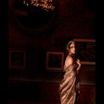 Erica Fernandes Instagram - One of my favourite looks from our photo shoot @amitkhannaphotography Photography: @amitkhannaphotography Outfit courtesy : @shrushti_216 Makeup: @Makeupby_tanvi Hair: @hair_by_rahulsharma Outfit: @sawangandhiofficial Jewellery: @tyaanijewellery Seeshpati: @aquamarine_jewellery Location: @meluha_the_fern Artist Reputation management @shimmerentertainment