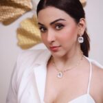 Eshanya Maheshwari Instagram - White on white 🤍✨ 📸- @portraitsbyvedant Blazer and pants - @atticsalt___ White crop top - @zara White heels- @mango earrings and necklace set - @accessorizeindiaofficial Golden clutch- @accessorizeindiaofficial #white #suit #fashion #style #fashionmodel #styleblogger #esshanyamaheshwari #eashanya #poser #instafashion #instastyle