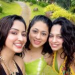 Eshanya Maheshwari Instagram - Happy birthday mom @maheswariswati 😘❤️✨💫💗 This special day is all about you! And you know my everyday is from you… take time and treat yourself because you deserve all the love and happiness in the world! We 3 and our small world 🌎 full of adventures and laughters, making memories to cherish for life I love you so so so much ❤️❤️❤️ #happybirthday #travel #travelgram #birthdaygirl #mom #coorg Ayatana Resort