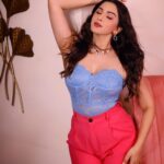 Eshanya Maheshwari Instagram - I’m still not over this fit 💗 Photography @portraitsbyvedant Bodysuit - @zara Pants - @zara Accessories - @accessorizeindiaofficial #esshanyamaheshwari #esshanya #ootd #fashion #style #fashionblogger #styleblogger #fashionootd #instafashion #instastyle #fashionmodel