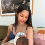 Freida Pinto Instagram - @coryt captured this little moment in time with my little Rumi-Ray. I could write a long caption here but I had a wonderful conversation with @parents chatting all things Motherhood. I know everyone has has their own experience when it comes to motherhood but these are somethings I've learned thus far. Los Angeles, California