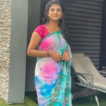 Gabriella Charlton Instagram - Unga anbukku romba nandri 🙏🏼❤️ #kavya After wedding saree look @srisaicollections9 😍 Blouse by the best @studioavini awesome work