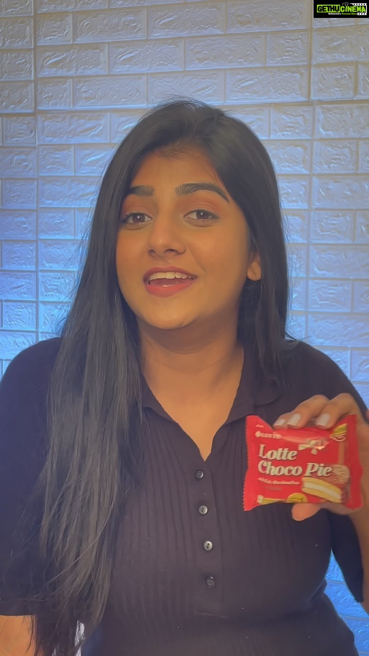Gabriella Charlton Instagram - This valentine's day, me and @lottechocopieindia have more reasons for you to celebrate! Participate in the giveaway by following these steps and be one of the lucky winners: TERMS & CONDITIONS: 1. Comment your best thoughts on what you would do to impress your significant other. 2. Follow @lottechocopieindia 3. Use the hashtag #LotteMyKindOfRomance 4. Tag 3 friends who you think have been pros at this for the longest!