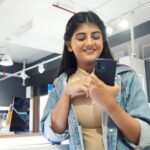 Gabriella Charlton Instagram - The Vivo V series never disappoints! Watch as I unbox the iconic and bold Vivo V23 Series at the Reliance Digital Store! You can buy yours at the Digital India Sale and get upto 6% instant discount on all banks* credit card and get Reliance Digital vouchers worth ₹ 1000* on every ₹ 5000 spent because there are amazing #Deals4India! It was so much fun to capture delightful selfies and take stunning videos in all its glory. Get the brand new Vivo V23 Pro and Vivo V23 with the 50 MP Eye AF Dual Selfie camera and make every moment delightful!