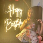Gabriella Charlton Instagram - Happy Birthday ma! 🤍 Thank you so much for the classy and budget friendly celebration🥳 @graceful_planners Budding Chennai Based Planners! They made this surprise easy and fun for me. They took care of all the basics and provided party hats and bouquets without me even asking 🥰 Thank you for the gorgeous red velvet cake @le_confectionery and the chocolate cake @decadence_homebaker It was delicious ✨