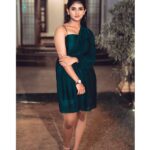 Gabriella Charlton Instagram - New year ku photos ila so birthday photos poduren adjust pannikonga 😜 Happy New Year everyone! Indha varusham aadhu elarukum konjam decent ah pogatum nu pray pannikuren! God bless you and love to all ❤️❤️