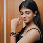 Gabriella Charlton Instagram - The new Quadro watch from @danielwellington is striking from every angle🖤✨This contemporary rectangular timepiece is now available on their website. Also, the @danielwellington End Of Season sale is now live. Get upto 25% off on your favourite timepieces. Use my code DWXGAB to get an additional 15% off #danielwellington #ad