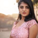 Gabriella Charlton Instagram - Wearing @suresh.menon 💕 for #morattusingles Thank you @chennai.allcollections for the jewellery Mua & Hair @haripriyamakeupartist Photographed by @vino_francis_roy #vijaytelevision