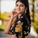 Gabriella Charlton Instagram - Photography: @zerogravityphotography Location: @ajgardens_ MUA: @luxefacebyanitha Hairstylist: @raja_hairstylist Jewellery: @bcos_its_silver Costume: @yoshnasbyela