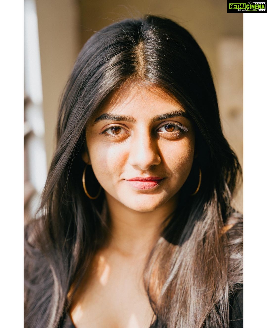Gabriella Charlton Instagram - Eye contact is a dangerous thing but oh, so beautiful. Photographed by @_sanjeyasing_