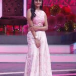 Gabriella Charlton Instagram - Swipe to the last to see the child in me 😛 Fun filled day on the sets of #Morattusingles Costume by @yoshnasbyela ✨ Beauty by @haripriyamakeupartist 💕 Jewellery @chennai.allcollections 💕 Captured by @_.shabari._ chellam