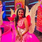 Gabriella Charlton Instagram - Swipe to the last to see the child in me 😛 Fun filled day on the sets of #Morattusingles Costume by @yoshnasbyela ✨ Beauty by @haripriyamakeupartist 💕 Jewellery @chennai.allcollections 💕 Captured by @_.shabari._ chellam