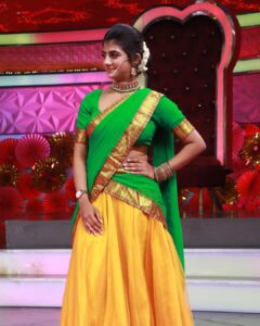 Gabriella Charlton Instagram - Pachai nirame pachai nirame 🌻 . Wearing @archana.karthick Hair @haripriyamakeupartist Jewellery @chennai.allcollections Photography @_.shabari._