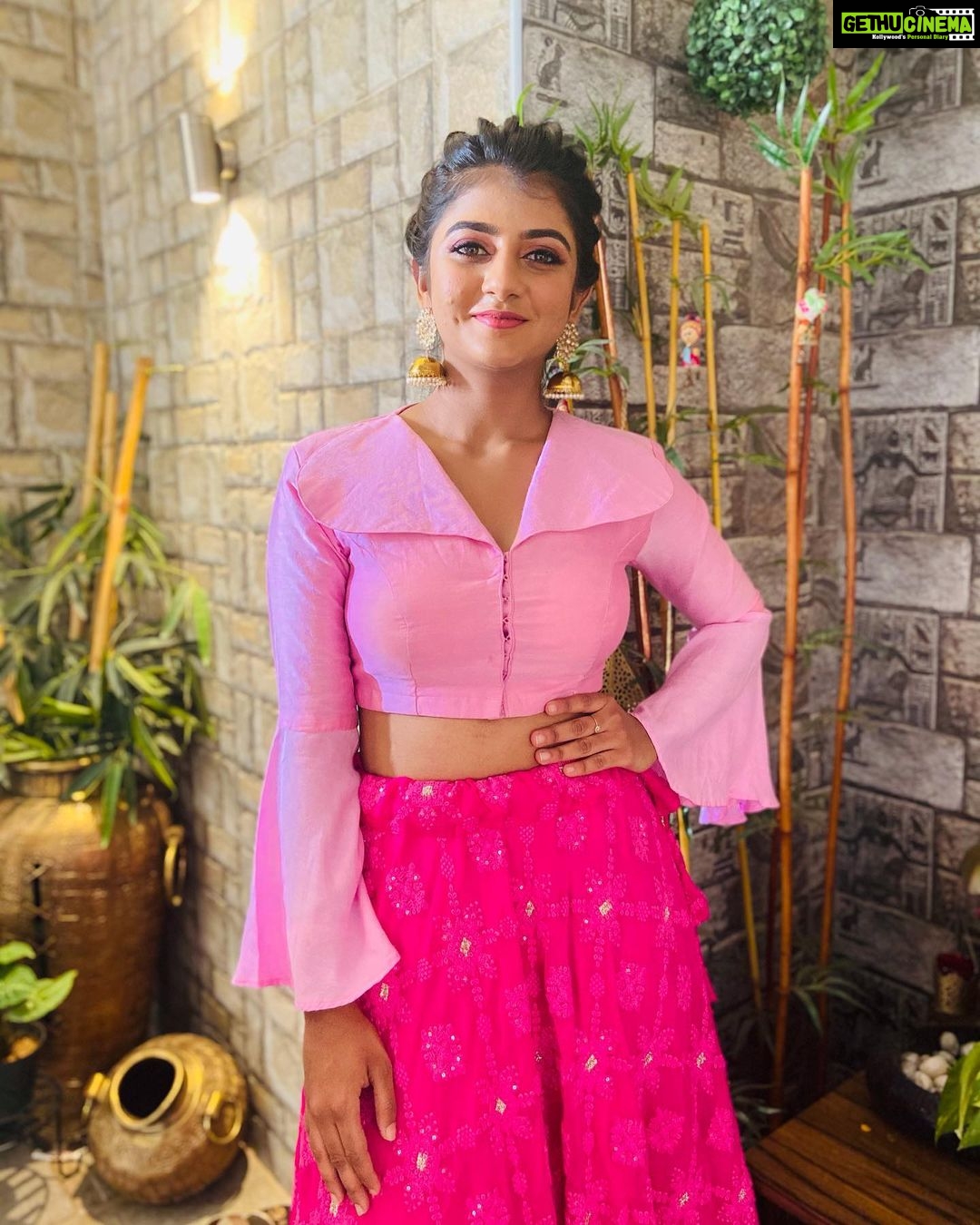 Gabriella Charlton Instagram - Hey ☺️ 📷 @zaaravineet.offl 😘 . . . . @yoshnasbyela ♥️ @chennai.allcollections ♥️