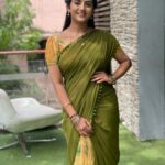 Gabriella Charlton Instagram - Flowers and viboothi is a vibe 🪔 Saree and blouse customised by @sdduniqueboutique_97