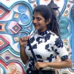 Gabriella Charlton Instagram - Dolled up in @thehazelavenue's printed crop top. 😊 #biggbosstamil #biggbosstamil4