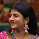 Gabriella Charlton Instagram - Charming as ever in @yoshnasbyela 's outfit. Hope you guys had a great weekend. Let's hope for a lot of fun next week. #biggbosstamil #biggbosstamil4