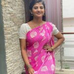 Gabriella Charlton Instagram - Feeling cute! 😋 Saree and blouse customised by @sdduniqueboutique_97 ✨ #kavya