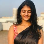Gabriella Charlton Instagram - Wind in my hair and I don’t like it Saree ~ @nilamas_creations Sorry for the late upload 🙈♥️ Don’t forget to STAY HOME y’all!