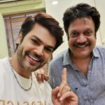 Ganesh Venkatraman Instagram - A smile is an inexpensive way to look Good... and it sure helps when ur friend is a dentist 😉😁 The reason behind my sparkling smile Dr Hari @dentistharii Thanks for helping me put on MY BEST SMILE everyday buddy ! #JGHRDENTALCARE