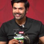 Ganesh Venkatraman Instagram - Keeping away all my greys with Garnier Men Shampoo Color! Its easy to apply and can last up to 5 weeks. The new enriched formula is now available at a mega discounted price of INR 29. Grab yours and say bye bye to your GREYS! #GreysGoneInJust5!  #Garnier #GarnierMen #GreyGoneInJust5 #ThingsYouCantDoIn5 #GreyToGreat #ShampooColor #5MinuteHairColor #HairColorForMen #HairColor #MenHairColor