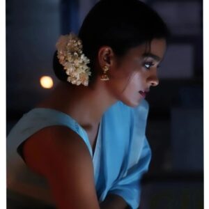 Gayathrie Instagram - Shout out to @pallavi_85 for this beautiful blue saree in #Vikram ! 😍
.
.
.
#iconic