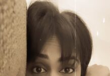 Genelia D'Souza Instagram - Week 5 - #GoGeneGo It’s always going to be your time - Good, Bad, Ugly So don’t just spend it, invest in it💚 #mondayreel #reelkarofeelkaro