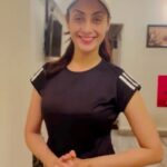 Gurleen Chopra Instagram - KI TUSI V SARA DIN THAKIA THAKIA FEEL KARDE HO ?