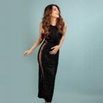 Hansika Motwani Instagram - Black 🦢🖤 • • • Outfit @kreshabajaj Styled by @jukalker Styling team @pratimajukalkar Makeup @rupeshryadav Hair @sankpalsavita Photography @kiransaphotography