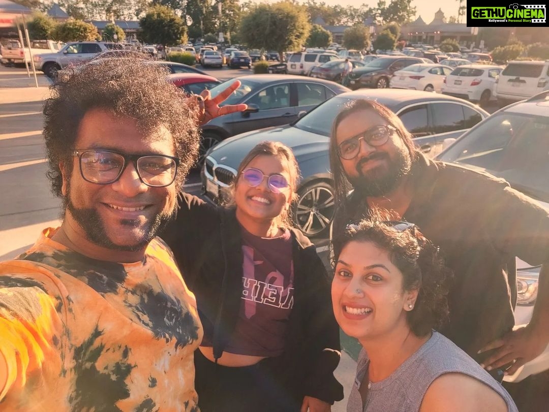 Haricharan Instagram - To thai food and meeting friends ! Pier 39