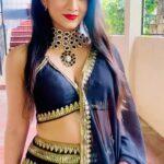 Harshika Poonacha Instagram – While I want to dance to this super cool song, I feel very pretty in this dress, so wanted to make a cute reel and here it goes ♥️♥️♥️
Thankyou @odette_style for the beautiful lehenga .
Thankyou @laxmikrishnaofficial for designing and styling the whole look ♥️
I love it 😻
.
.
.

#trending #song #loveyou #sandalwood #queen #chitte #smilingqueen #harshika #harshikapoonacha #shoot #work #trending #reels #raanuraanuantunechinnado #black #lehenga #beautiful #gorgeous #sexy #amazing Bangalore, India
