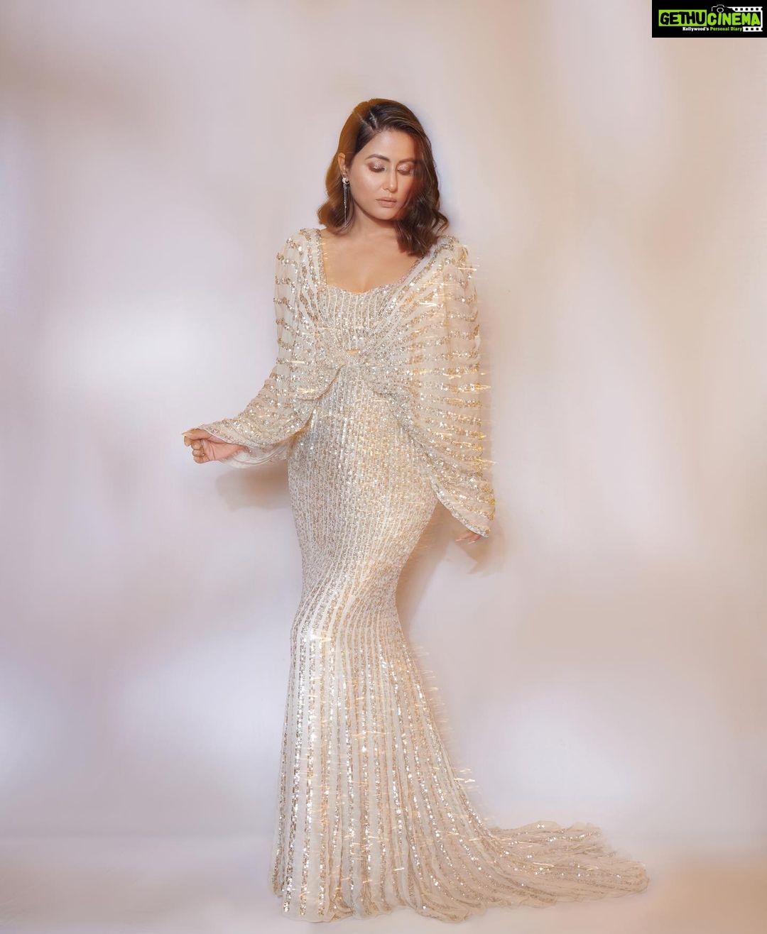 Hina Khan Instagram - Sparkle ✨ . Outfit: @shehlaakhan Jewellery: @tuula.jewellery @houseofshikha @curiocottagejewelry Heels: @londonrag_in Styled by @sayali_vidya MUAH @sachinmakeupartist1 @arbazshaikh6210 📸 @visualaffairs_va