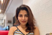 Iswarya Menon Instagram - Sundays are for waffles 🧇 & black coffee ☕️ . #simplepleasures #sweettooth #foodismylovelanguage 💕