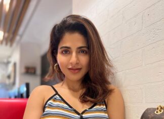 Iswarya Menon Instagram - Sundays are for waffles 🧇 & black coffee ☕️ . #simplepleasures #sweettooth #foodismylovelanguage 💕