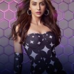 Jackky Bhagnani Instagram - Presenting #Mashooka ❤️ @jjustmusicofficial @rakulpreet @tanishk_bagchi @aseeskaurmusic @devnegilive @officialviruss @charit24 @dimplekotecha @adilafsarz @nmadhusudan @warnermusicindia