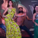 Jacqueline Fernandez Instagram - #RaRaRakkamma Song launch 💚💛💚💛#VRonJuly28 @vikrantrona