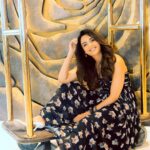 Jasmin Bhasin Instagram - I can pose anywhere anytime 😜😜 Photographer: @appurvashah Photographer Asst: @radhika_98 @masanithorat Makeup: @richie_muah Stylist: @prameetdivya Costume assistant: @yash__shah1612 Hair: @_misheeta Dress @dziinebydeepa