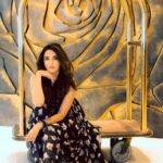 Jasmin Bhasin Instagram - I can pose anywhere anytime 😜😜 Photographer: @appurvashah Photographer Asst: @radhika_98 @masanithorat Makeup: @richie_muah Stylist: @prameetdivya Costume assistant: @yash__shah1612 Hair: @_misheeta Dress @dziinebydeepa
