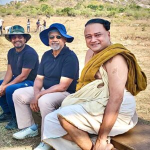 Jayaram Instagram - Years of wait to act in a #maniratnam film finally comes to an end ! To be a part of this magnum opus #ponniyinselvan feels amazing 
#nambi will be close to my heart 

@r_varman_  it feels great to see your growth right from your first film with me ! You are exceptional 
Catch you guys soon in theaters!