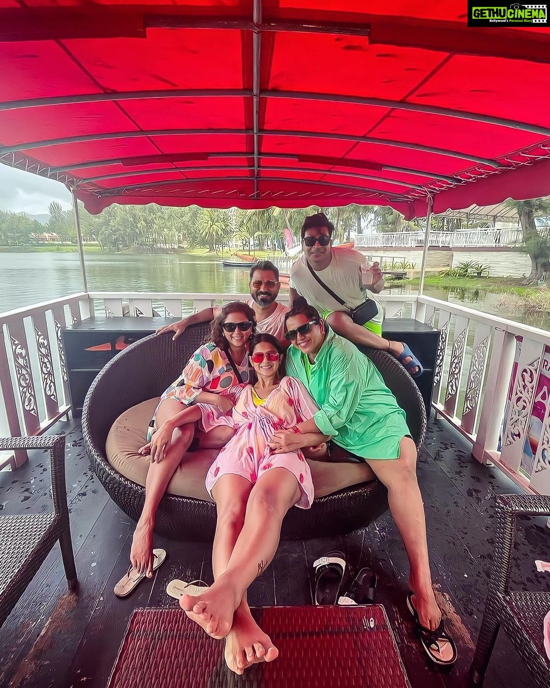Jennifer Winget Instagram - Wind in my sail⛵️, sand in my hair and the sun☀️on our side. Exploring this crazy little sun of a beach island @laguna.phuket with my beach boys and bikini brigade in tow. 🏝🏊🏻♂️ #lagunaphuket #thailand2022 #phuketdiaries #sharegatherexplore Laguna Phuket