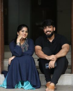 Kalidas Jayaram Instagram - Oru pakka kathai from 12 am only on @zee5tamil